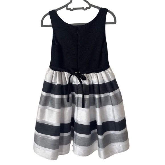 Sleeveless Black and White Party Dress. Girls size 6 - Picture 2 of 4